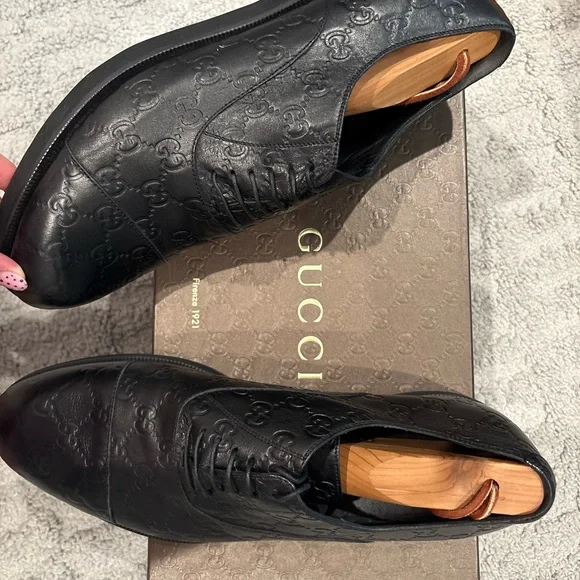 Gucci | Shoes | Gucci Mens Black Leather Shoes | Poshmark display picture 3